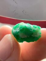 16.70ct Natural Emerald Crystal from Swat Valley – Large Untreated Collector's Gem (18.35 × 11.82 × 11.58 mm) - Image 3