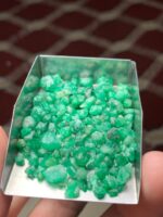 Raw Beauty: A 65.80 ct Emerald Rough Lot from Swat, Pakistan - Image 3