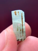 9.10ct Laghman Emerald Crystal – A Slender Gem with Raw Elegance - Image 4
