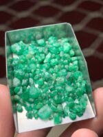 Raw Beauty: A 65.80 ct Emerald Rough Lot from Swat, Pakistan - Image 4