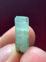 9.10ct Laghman Emerald Crystal – A Slender Gem with Raw Elegance - Image 5