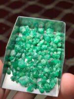 Raw Beauty: A 65.80 ct Emerald Rough Lot from Swat, Pakistan - Image 10