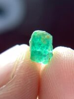 1.17ct Swat Emerald Crystal – Natural Untreated Green Gem (8.83 x 5.00 x 3.75 mm) - Image 5