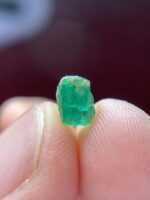 1.17ct Swat Emerald Crystal – Natural Untreated Green Gem (8.83 x 5.00 x 3.75 mm) - Image 7