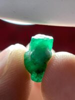 3.46 ct Natural Emerald Crystal from Swat – Raw Beauty from the Mountains - Image 10
