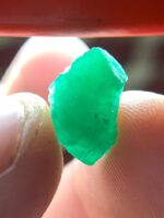 5.00 ct Natural Emerald Crystal from Swat Valley – Perfect Weight with Solid Proportions - Image 2