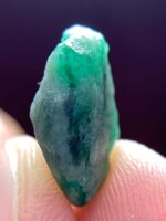 Rare 7.30ct Swat Emerald Crystal – Untreated Natural Beauty - Image 3
