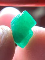 5.00 ct Natural Emerald Crystal from Swat Valley – Perfect Weight with Solid Proportions - Image 4