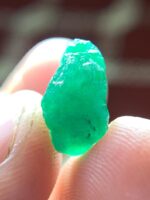 5.00 ct Natural Emerald Crystal from Swat Valley – Perfect Weight with Solid Proportions - Image 6