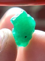 5.00 ct Natural Emerald Crystal from Swat Valley – Perfect Weight with Solid Proportions - Image 7