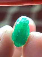 5.00 ct Natural Emerald Crystal from Swat Valley – Perfect Weight with Solid Proportions - Image 8
