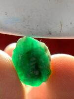 Rare 7.30ct Swat Emerald Crystal – Untreated Natural Beauty - Image 8