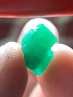 5.00 ct Natural Emerald Crystal from Swat Valley – Perfect Weight with Solid Proportions - Image 9