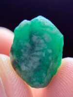Rare 7.30ct Swat Emerald Crystal – Untreated Natural Beauty - Image 10