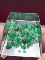 Raw Beauty Unveiled: 33.35ct Emerald Rough Lot from Laghman, Afghanistan - Image 2