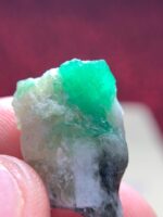 19.25ct Swat Emerald Crystal – Natural Green Gemstone Specimen - Image 2