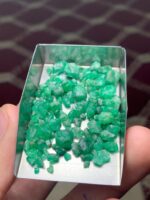 Compact Elegance: 54.15 ct Emerald Rough Lot from Swat Valley - Image 3
