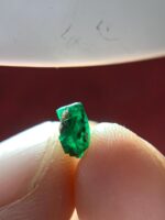 1.40ct Swat Emerald Crystal – Untreated Natural Green Gemstone (6.81 x 6.96 x 3.75 mm) - Image 5