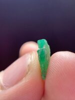 2.00ct Laghman Emerald Crystal: Sleek Elegance from Afghanistan’s Hidden Gem Source - Image 6