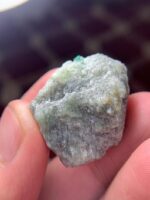 A 68.40-Carat Swat Emerald Specimen: Strength, Structure & the Depth of Natural Green - Image 7