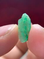 1.95ct Laghman Emerald Crystal: Sleek Afghan Beauty with Exceptional Spread - Image 5