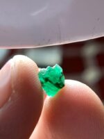 1.55ct Swat Emerald Crystal — A Glowing Green Gem from Pakistan’s Emerald Valley - Image 2