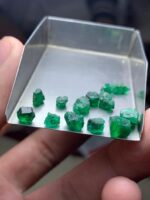 Panjshir Emerald Rough Lot – 9.80 Carats of Natural Green Essence - Image 8