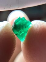 1.55ct Swat Emerald Crystal — A Glowing Green Gem from Pakistan’s Emerald Valley - Image 8