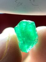 2.40ct Swat Emerald Crystal – Natural Untreated Green Gemstone (10.70 x 7.80 x 5.20 mm) - Image 5