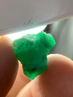 Majestic Green — The 10.50-Carat Swat Emerald Crystal - Image 9