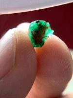 1.32ct Swat Emerald Crystal – Natural Untreated Green Gemstone (8.41 x 8.66 x 4.04 mm) - Image 2