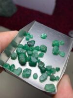 34.30ct Emerald Rough Lot from Swat: Natural Treasures in Compact Form - Image 6