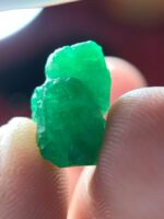 8.65ct Natural Emerald Crystal from Swat – A Bold, Untouched Gem of Earth’s Purest Green - Image 6