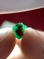 1.32ct Swat Emerald Crystal – Natural Untreated Green Gemstone (8.41 x 8.66 x 4.04 mm) - Image 7