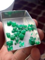 Swat Emerald Treasure: 25.49ct Emerald Rough Lot (8.24 × 6.47 × 5.83 mm) - Image 2