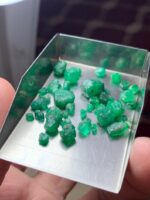 Swat Emerald Treasure: 25.49ct Emerald Rough Lot (8.24 × 6.47 × 5.83 mm) - Image 3
