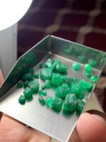 Swat Emerald Treasure: 25.49ct Emerald Rough Lot (8.24 × 6.47 × 5.83 mm) - Image 7