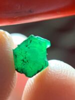Tiny Panjshir Emerald Crystal – 1.25 Carats of Natural Green - Image 2
