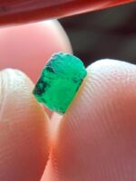 Tiny Panjshir Emerald Crystal – 1.25 Carats of Natural Green - Image 3