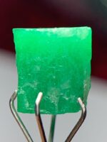 4.53ct Natural Emerald Crystal from Swat: A Gemstone of Rare Clarity & Color - Image 4