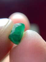 1.54ct Swat Emerald Crystal: Natural Gemstone, Pakistan - Image 5