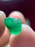 1.54ct Swat Emerald Crystal: Natural Gemstone, Pakistan - Image 8