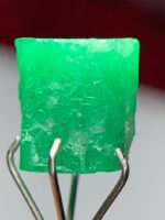 4.53ct Natural Emerald Crystal from Swat: A Gemstone of Rare Clarity & Color - Image 9