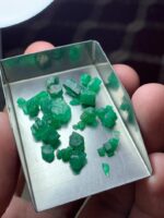 Swat Emerald Collection: 25.95ct Emerald Rough Lot (5.53 × 8.84 × 6.94 mm) - Image 9