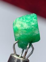 2.52ct Swat Emerald Crystal – Compact, Natural Beauty in Green - Image 2