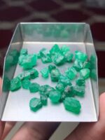 30.12ct Swat Emerald Rough Lot – Nature’s Vibrant Green Treasures - Image 12