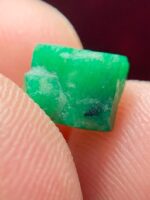 2.52ct Swat Emerald Crystal – Compact, Natural Beauty in Green - Image 3