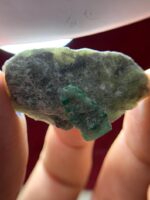 52.45ct Swat Emerald Specimen – Natural Green Crystal Display Piece (39.32×22.19×10.16 mm) - Image 3