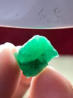 Discover the Beauty of Swat Emeralds: A Natural 5.35ct Emerald Crystal - Image 3