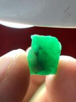Discover the Beauty of Swat Emeralds: A Natural 5.35ct Emerald Crystal - Image 5